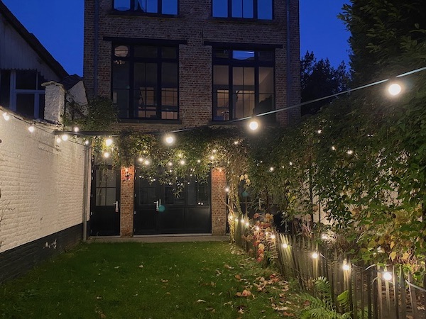 Jardin de nuit illuminé à Etterbeek